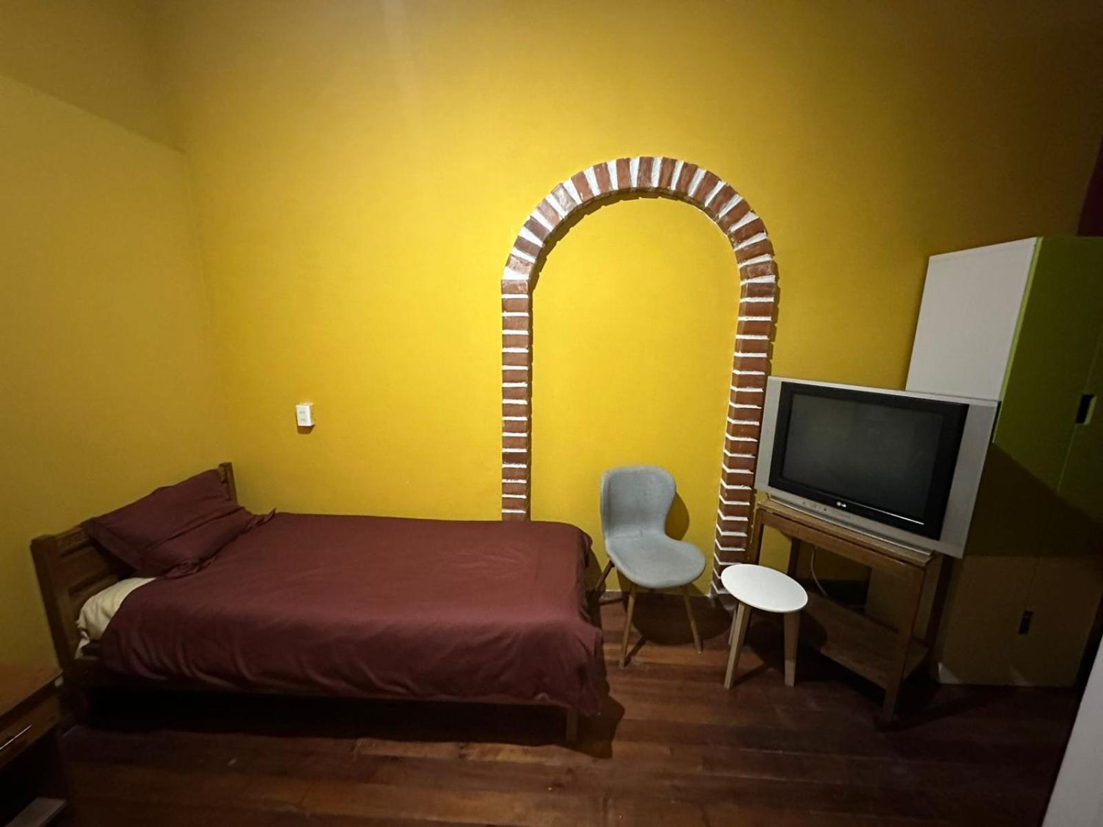 Das Gelbe Haus