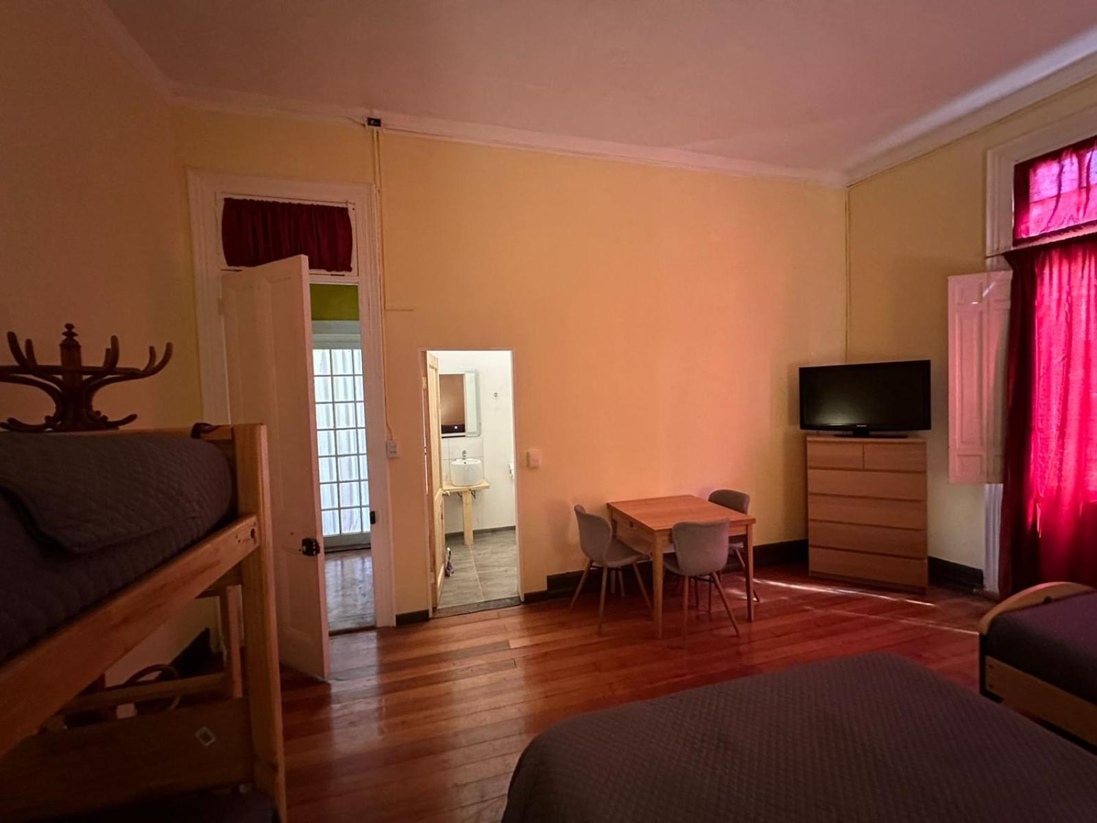 Guest house Das Gelbe Haus Valparaiso
